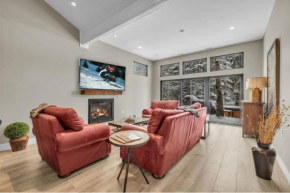 Ski in and out 4BDR Townhome with Aspen Views and Hot Tub